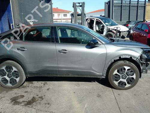 Armrest / Center console CITROËN C4 III (BA_, BB_, BC_) 1.2 PureTech 130 (BAHNSA, BAHNSB) | BP31706094I20