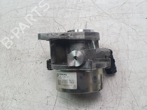 Pompe à vide RENAULT MEGANE IV Hatchback (B9A/M/N_) 1.5 Blue dCi 115 (B9A6) (116 hp) 31853270