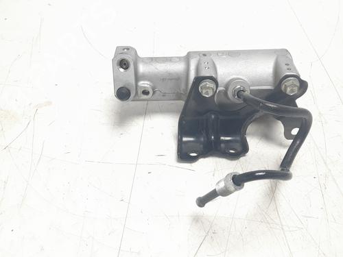 Used Brake master cylinder TOYOTA RAV 4 IV (_A4_) [2012-2019]  19116350