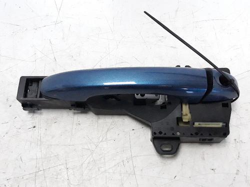 Venstre foran utvendig håndtak RENAULT MEGANE IV Hatchback (B9A/M/N_) [2015-2025]  10176359