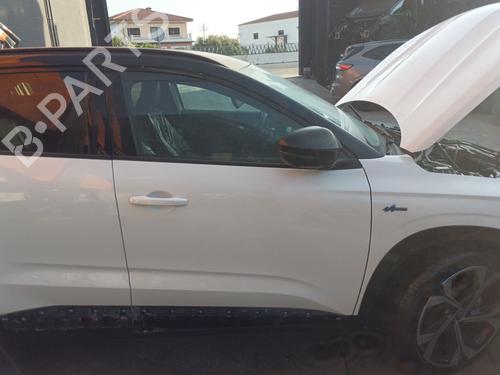 Used Right front door RENAULT AUSTRAL TCe 160 (HGMJ) (158 hp) 27931044