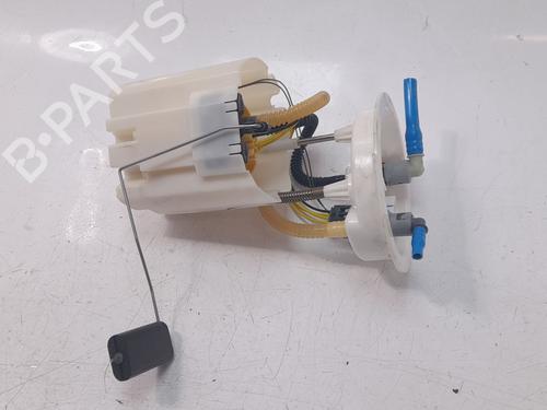 Used Fuel pump BMW X1 (F48) sDrive 18 d (150 hp) 28538334