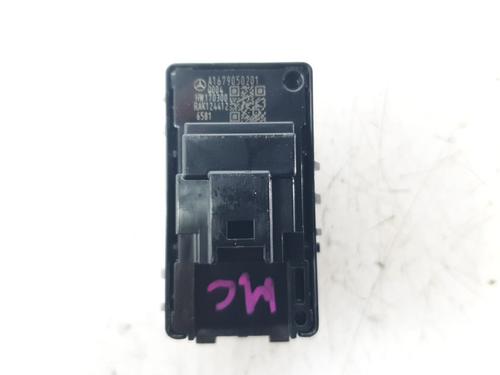Right front window switch MERCEDES-BENZ EQB (X243) EQB 250+ (243.602) | BP34461722I26 - Image 3