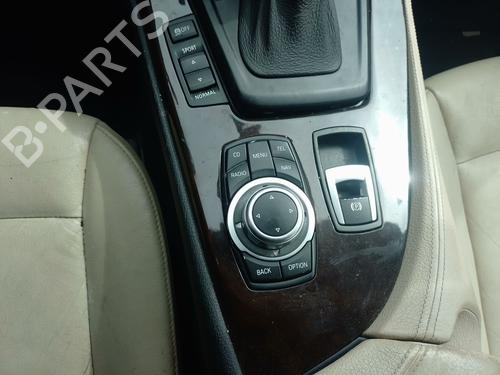 Used Switch Switch BMW Z4 Roadster (E89) sDrive 23 i (204 hp) 33626737 33626737