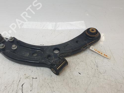 Used Right front suspension arm MG MG ZS SUV (AZS1) 1.0 T-GDi (111 hp) 26123971