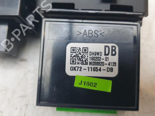 Switch LAND ROVER DISCOVERY SPORT (L550) 2.0 D 4x4 | BP29748076I30
