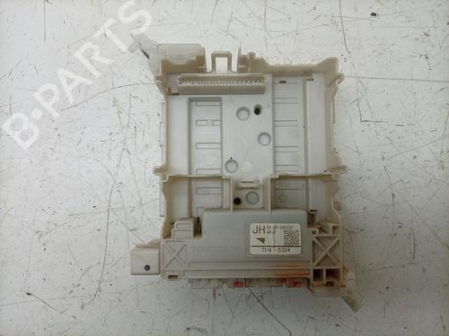 Used Fuse box Fuse box 37197233 37197233
