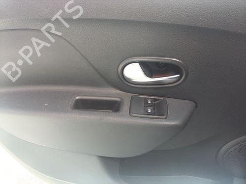 Used Left front window switch DACIA SANDERO II TCe 90 LPG (B8M1) (90 hp) 29146385