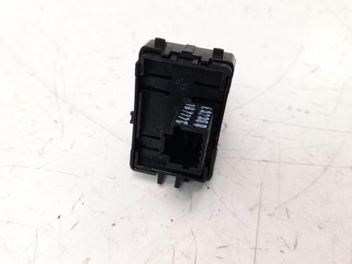 Right rear window switch RENAULT MEGANE IV Hatchback (B9A/M/N_) 1.2 TCe 100 (B9MS) | BP15410061I28 