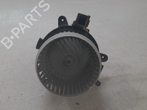 Used Heater blower motor PEUGEOT 3008 II SUV (MC_, MR_, MJ_, M4_) 1.2 THP/ PureTech 130 (MRHNSM, MRHNSU, MRHNSJ, MRHNYW,... (131 hp) 26653155