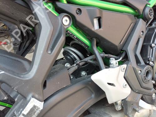 Used Right rear shock absorber KAWASAKI MOTORCYCLES Z ( - 899cc) Z 650 (48 hp) 25234103