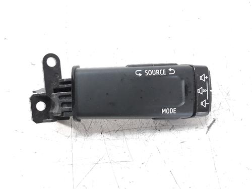 Used Switch RENAULT CAPTUR II (HF_) [2020-2025]  18307680