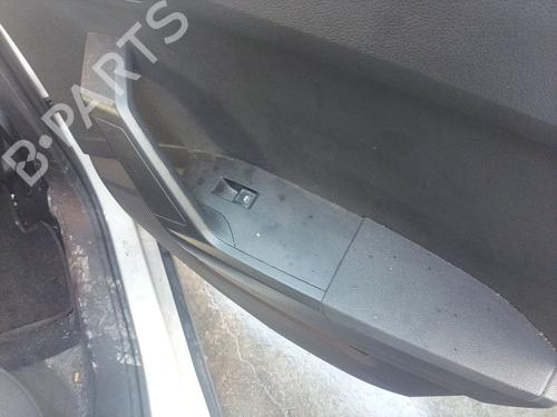 Used Right rear window switch SEAT ARONA (KJ7, KJP) 1.0 TSI (110 hp) 30456087