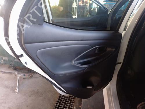 Rudehejsemekanisme venstre bagtil Rudehejsemekanisme venstre bagtil TOYOTA YARIS (_P21_, _PA1_, _PH1_) 1.5 (MXPA11) (125 hp) 37152580 37152580