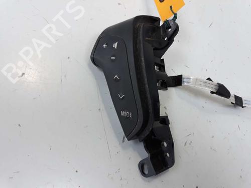 Steering wheel controls TOYOTA AVENSIS Saloon (_T25_) 2.0 D-4D (CDT250_, CDT250R) | BP1606518E15 