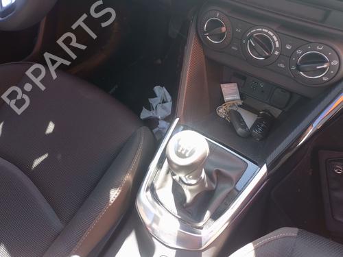 Used Gear lever Gear lever MAZDA 2 Hatchback (DL, DJ) 1.5 SKYACTIV-G (90 hp) 33618329 33618329