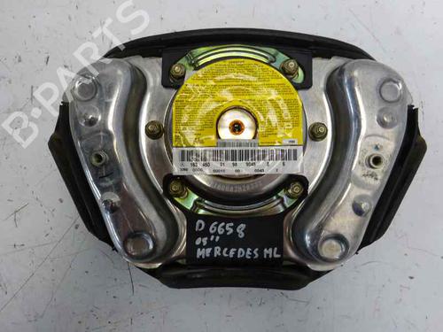 Driver airbag MERCEDES-BENZ M-CLASS (W163) ML 270 CDI (163.113) | BP1216276C9