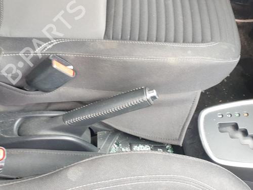 Used Hand brake TOYOTA YARIS (_P13_) 1.5 Hybrid (NHP130_, NHP130) (101 hp) 24124536
