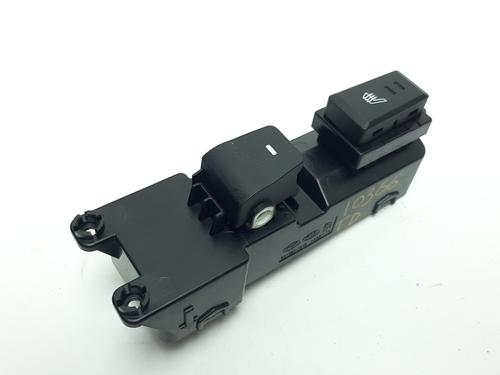 Used Right rear window switch HYUNDAI TUCSON (TL, TLE) [2015-2023]  8657567
