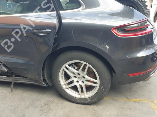 Used Rear axle PORSCHE MACAN (95B) [2014-2025]  12992358