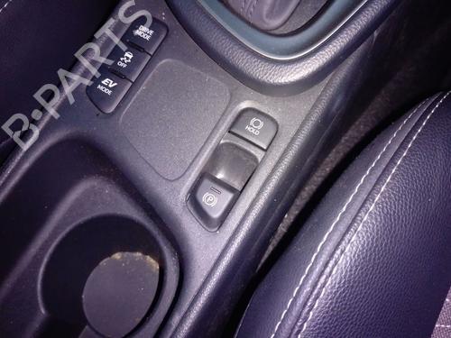 Frein à main TOYOTA YARIS CROSS (MXP_) 1.5 Hybrid (MXPJ10) (116 hp) 31939959