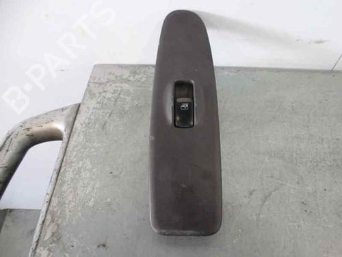 Used Right front window switch HYUNDAI ELANTRA III Saloon (XD) 2.0 CRDi (113 hp) 1331583