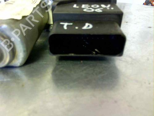 Rear right window mechanism SEAT LEON (1P1)  | BP169604C25 
