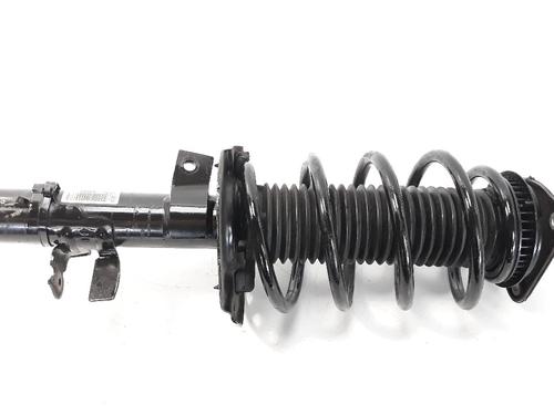 Used Left front shock absorber Left front shock absorber FORD FOCUS III 1.5 TDCi (120 hp) 7401763 7401763