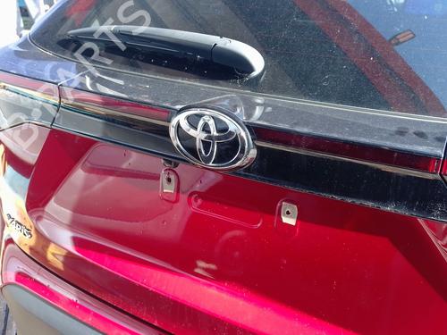 Used Tailgate handle TOYOTA YARIS CROSS (MXP_) 1.5 Hybrid (MXPJ10) (116 hp) 31931565