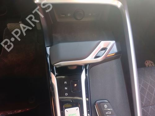 Used Gear lever Gear lever MG MG ZS SUV (AZS1) 1.5 VTi (106 hp) 40459201 40459201