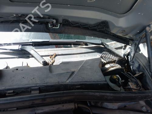 Used Front wiper motor Front wiper motor BMW X1 (E84) sDrive 18 d (143 hp) 33954549 33954549