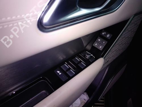 Used Left front window switch Left front window switch LAND ROVER RANGE ROVER VELAR (L560) 2.0 P300 Si4 4x4 (300 hp) 33270063 33270063