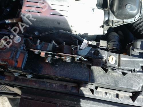 Fechadura do capot CITROËN C4 III (BA_, BB_, BC_) 1.2 PureTech 130 (BAHNSA, BAHNSB) (130 hp) 31706524