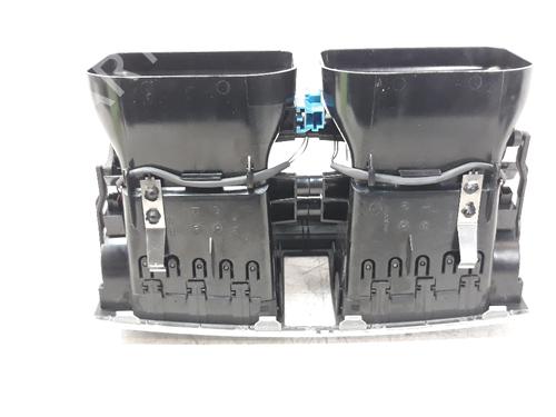 Air vent MERCEDES-BENZ C-CLASS (W204) C 220 CDI (204.008) | BP19164444I21 