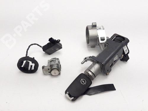 Used Ignition barrel Ignition barrel OPEL CORSA E (X15) 1.3 CDTI (08, 68) (75 hp) 7794666 7794666