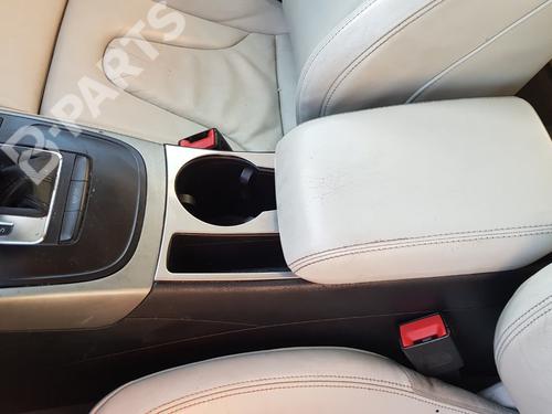 Used Armrest / Center console Armrest / Center console AUDI A5 (8T3) 2.7 TDI (190 hp) 9046933 9046933
