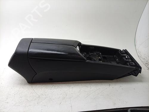 armrest-center-console-maserati-ghibli-iii-m157-2013-36910997 main image