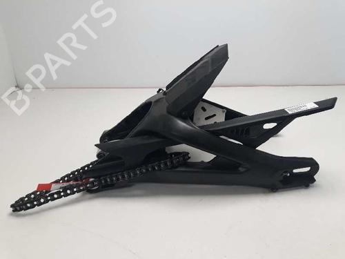Used Rear axle YAMAHA MOTORCYCLES XSR XSR 900 (RN43) (115 hp) 25234197
