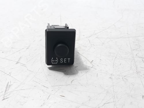 Used Switch TOYOTA YARIS (_P13_) [2010-2020]  13616259