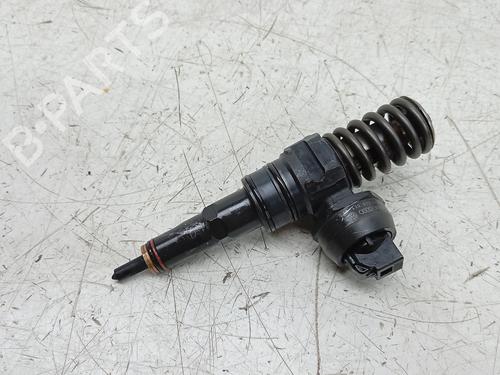 injector-audi-a3-8p1-2003-2004-2005-2006-2007-2008-2009-2010-2011-2012-2013-39981370 main image