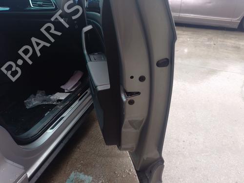 hjre-fortil-las-vw-t-roc-a11-d11-2017-32019438 main image