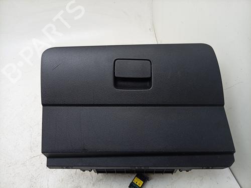 handskerum-nissan-micra-v-k14-2016-33176240 main image