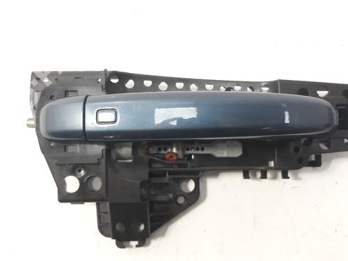 Used Rear right exterior door handle Rear right exterior door handle AUDI A1 Sportback (8XA, 8XF) 1.4 TDI (90 hp) 8689228 8689228