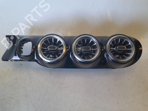 Used Air vent MERCEDES-BENZ B-CLASS Sports Tourer (W247) B 200 d (247.012) (150 hp) 28318942