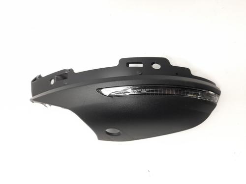 Used Left side indicator Left side indicator RENAULT MEGANE IV Grandtour (K9A/M/N_) 1.3 TCe 140 (K9NB) (140 hp) 33240580 33240580