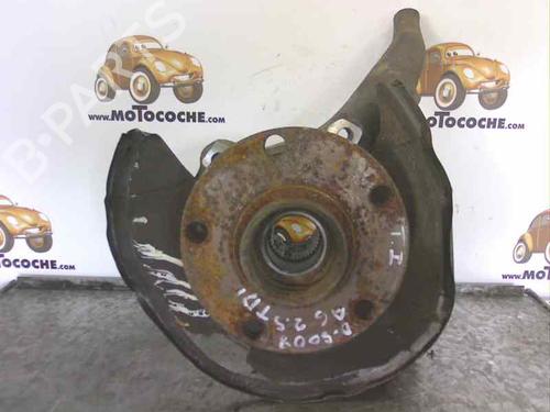 Used Left rear steering knuckle AUDI 100 C4 Saloon (4A2) [1990-1994]  573803