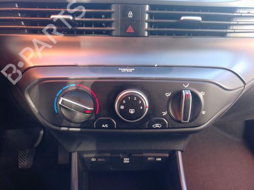 Used Climate control Climate control HYUNDAI i20 III (BC3, BI3) 1.0 T-GDI (101 hp) 40009782 40009782