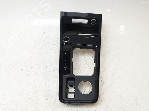 Used Middle console CUPRA ATECA (KH7, KHP, KBP) 2.0 TSI 4Drive (300 hp) 30204646