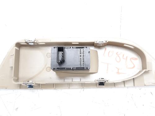 Left rear window switch BMW X1 (E84)  | BP9519736I29 