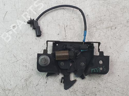 hood-lock-renault-megane-iv-hatchback-b9amn_-2015-30441640 main image